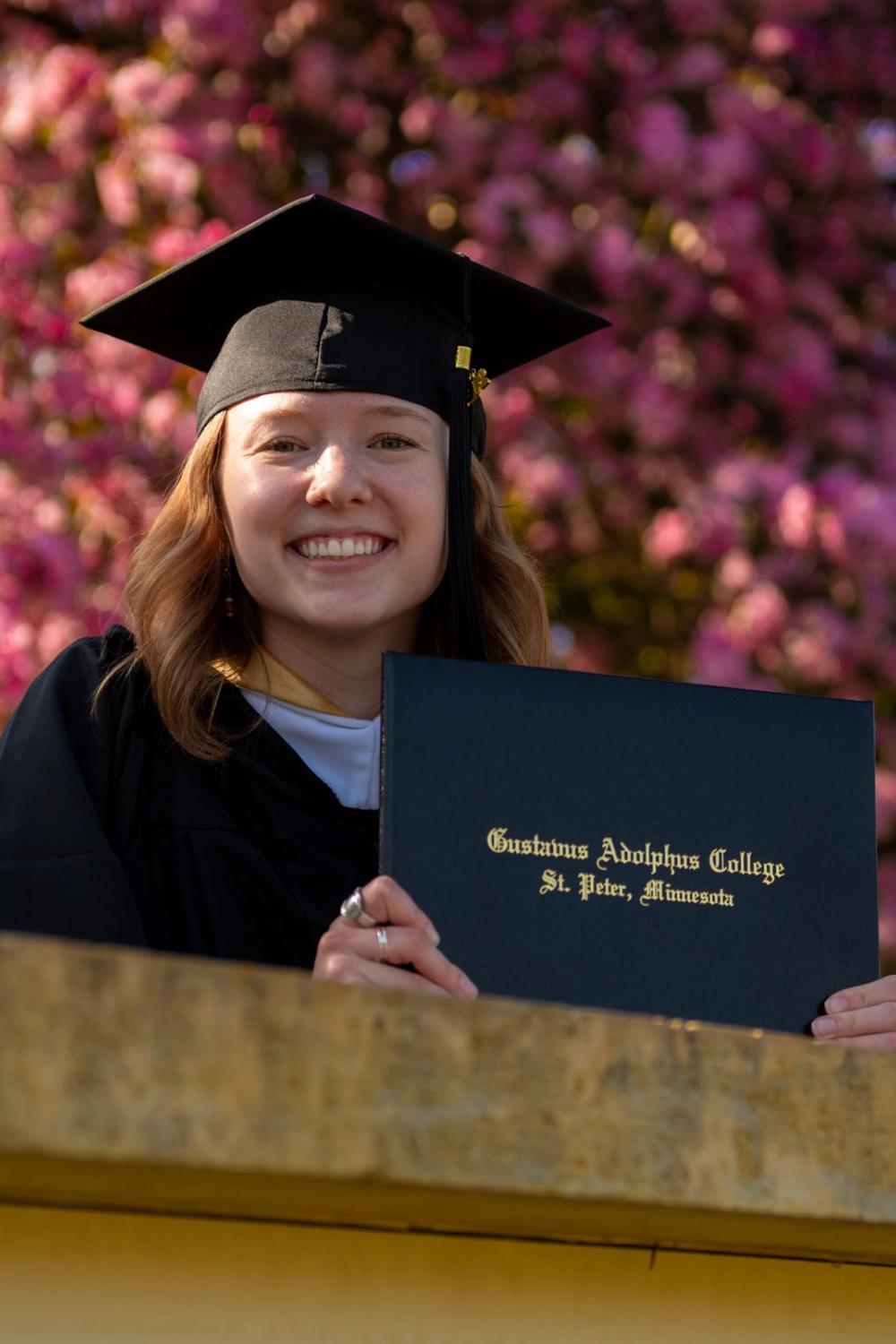 Commencement grad with diploma 