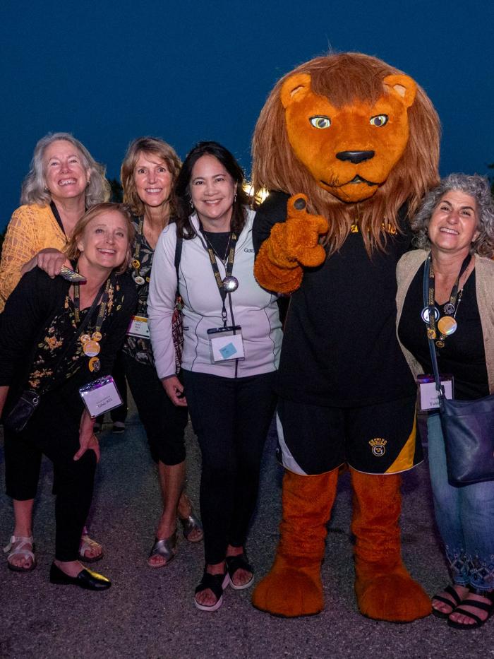 alumni class reunion