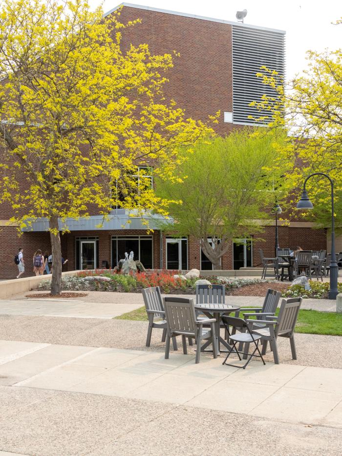 Campus Center and Johns Courtyard