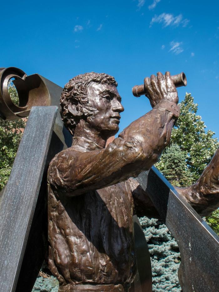 Nicollet Granlund sculpture